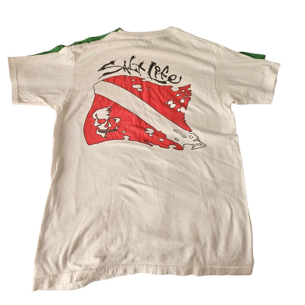 Lot of 2 Salt Life T-shirts Size M Unisex White Skull Green Shut Up And Reel - Picture 4 of 11